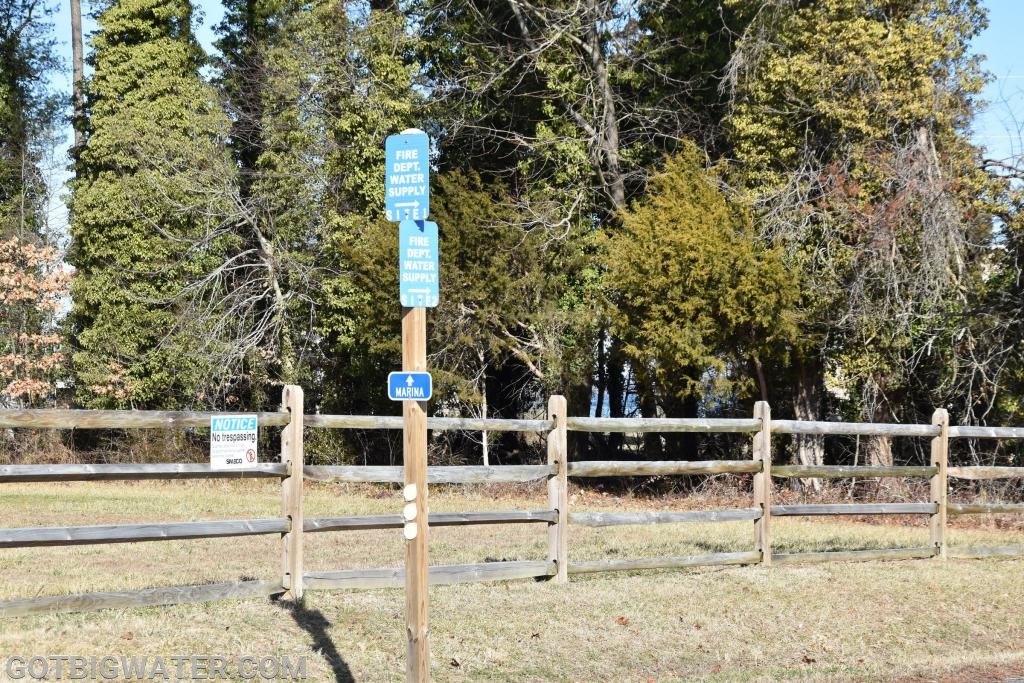 A closer view of the signage.