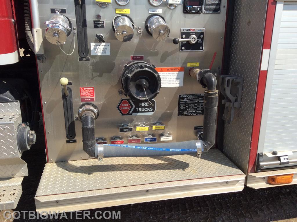 This short piece of flex hose and some simple pipe fittings allow pump and roll capability on this 3000 gallon tender.